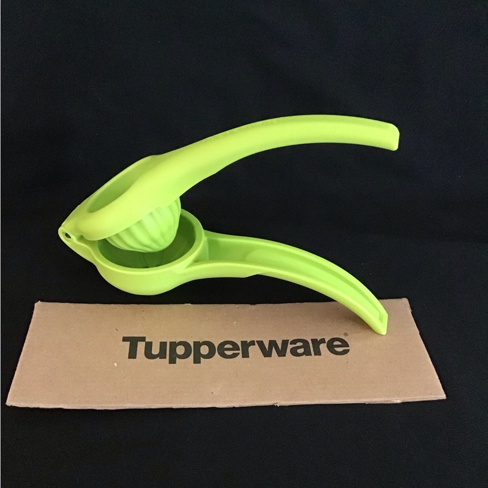 Tupperware Lemon /Lime Press